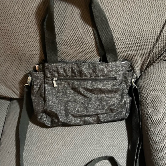 Kipling - Picture 3 of 8